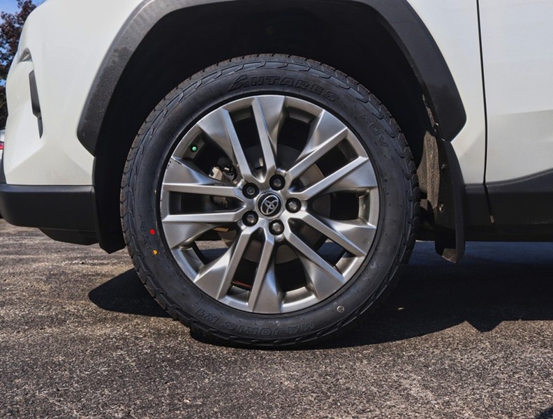 2024 Toyota RAV4 XLE AWD
