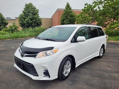 2019 Toyota Sienna LE 8-Passenger FWD