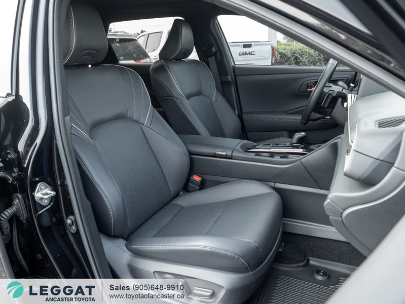 2025 Toyota Crown Signia Limited AWD