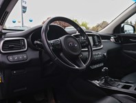 2017 Kia Sorento AWD 4dr EX V6 7-Seater
