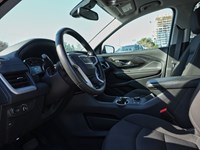 2022 GMC Terrain FWD 4dr SLE