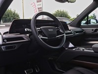 2027 Cadillac VISTIQ AWD 4dr Sport