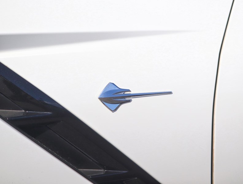 2015 Chevrolet Corvette 2dr Stingray Z51 Cpe w/3LT