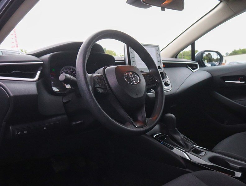 2020 Toyota Corolla LE | 68000KM | NEWBRAKES | GREATONGAS | BACKUPCAM