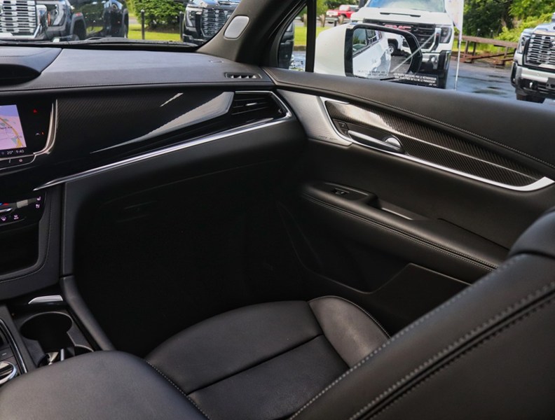 2023 Cadillac XT6 AWD 4dr Sport