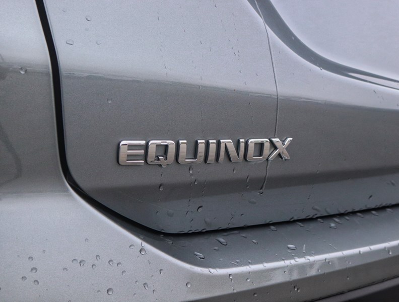 2023 Chevrolet Equinox AWD 4dr Premier
