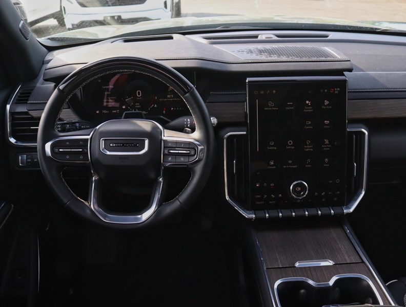 2024 GMC Acadia AWD 4dr Denali