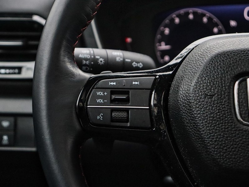 2025 Honda Pilot BLACK PKG | AWD | 15000KMS | LIKENEW | NOCLAIMS |