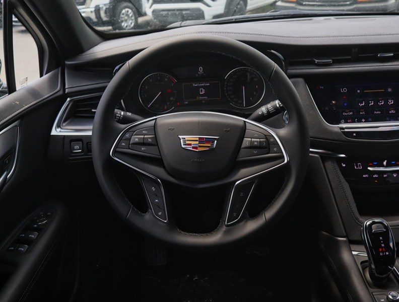 2026 Cadillac XT5 FWD 4dr Luxury
