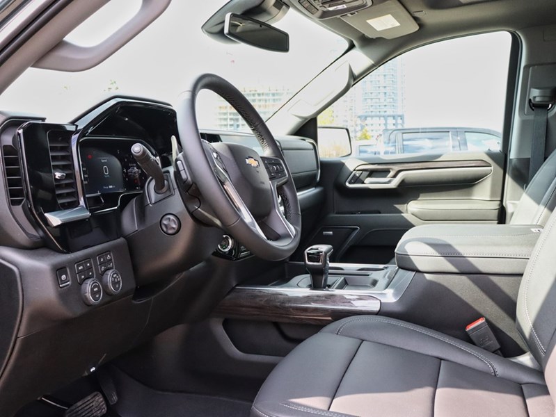 2026 Chevrolet Silverado 1500 4WD Crew Cab 147