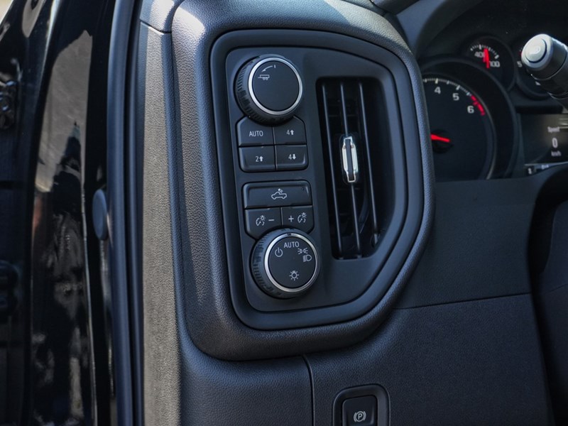 2026 Chevrolet Silverado 1500 4WD Crew Cab 147