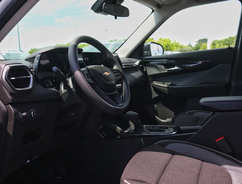 2026 Chevrolet Trailblazer AWD 4dr LS