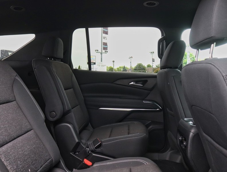 2026 Chevrolet Traverse AWD 4dr LT