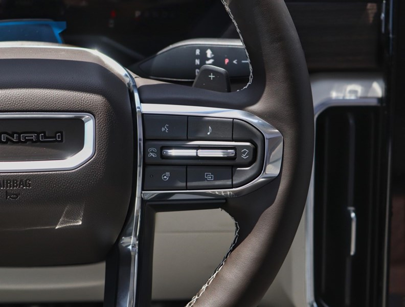 2026 GMC Acadia AWD 4dr Denali
