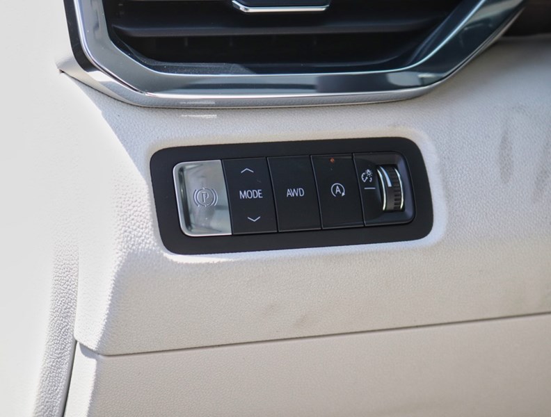 2026 GMC Acadia AWD 4dr Denali