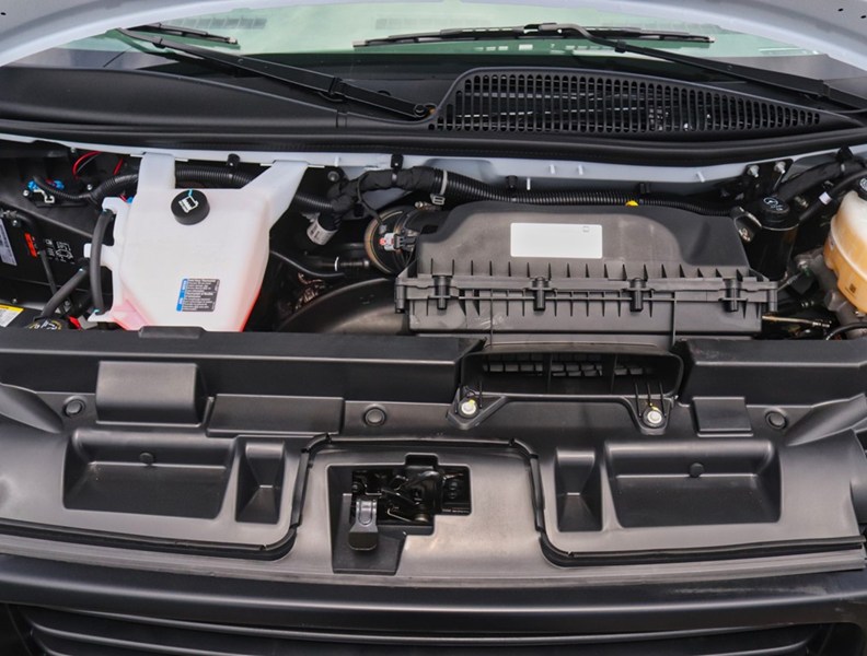 2026 GMC Savana 2500 RWD 2500 135