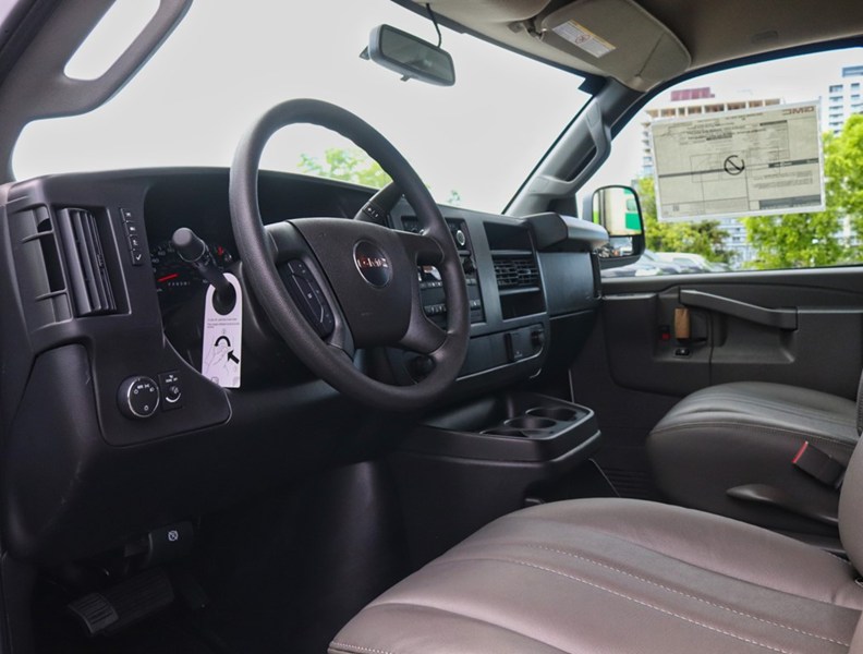 2026 GMC Savana 2500 RWD 2500 135