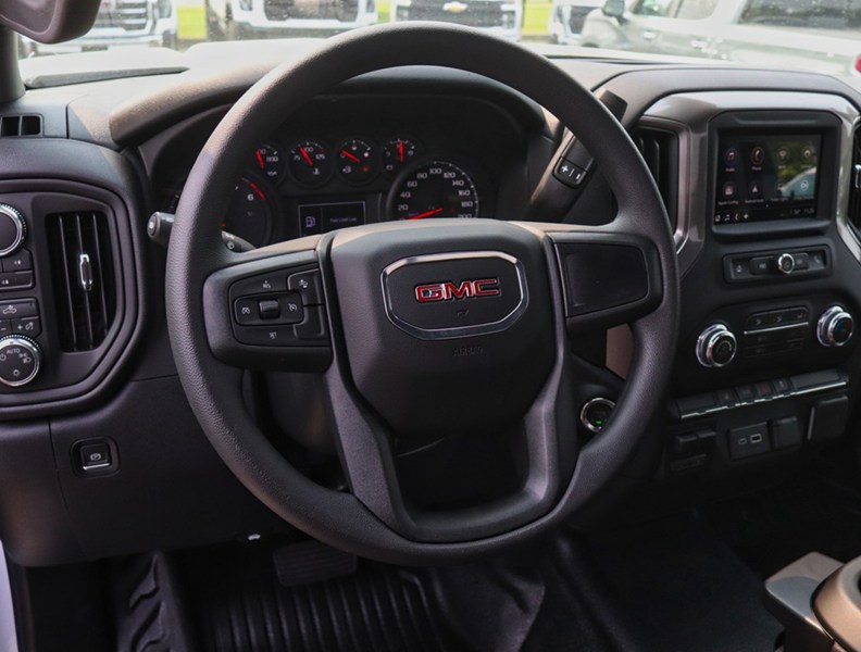 2026 GMC Sierra 2500HD 4WD Reg Cab 142