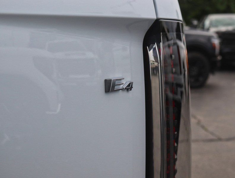 2027 Cadillac VISTIQ AWD 4dr Sport