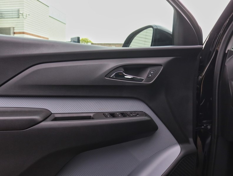 2027 Chevrolet Bolt FWD 4dr LT
