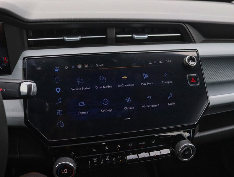 2027 Chevrolet Bolt FWD 4dr LT