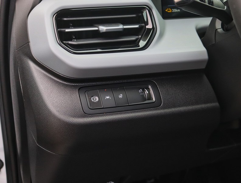 2027 Chevrolet Bolt FWD 4dr LT