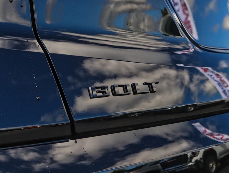 2027 Chevrolet Bolt FWD 4dr LT