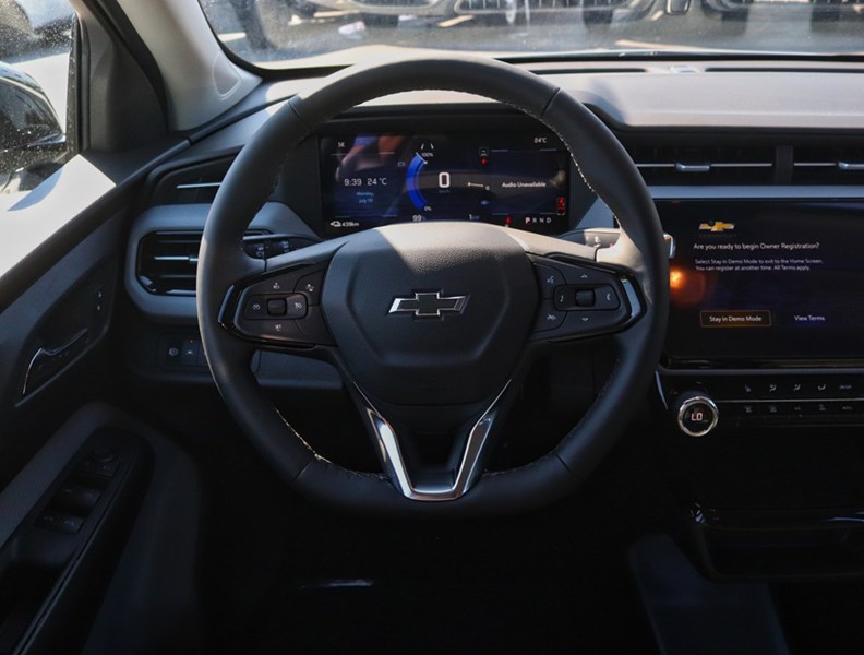2027 Chevrolet Bolt FWD 4dr LT
