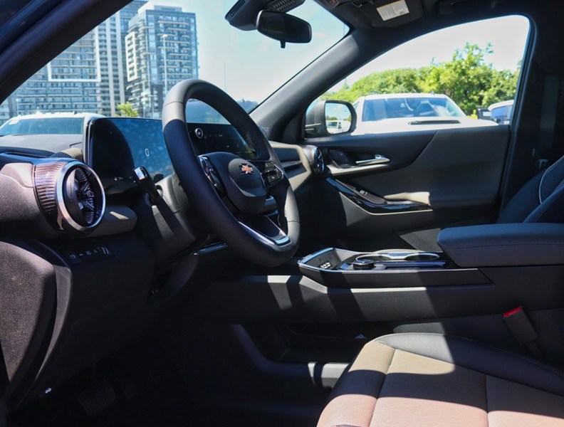 2027 Chevrolet Equinox AWD 4dr LT w/2LT