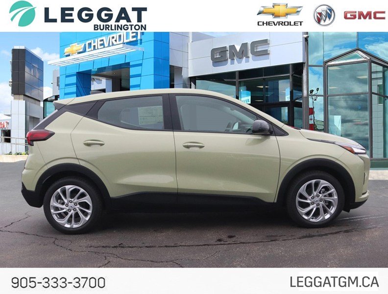2027 Chevrolet Bolt FWD 4dr LT