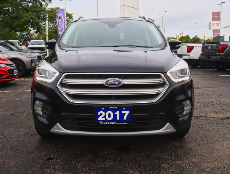 2017 Ford Escape Titanium | 2.0L | ROOF | NAV | BLIS | 19s