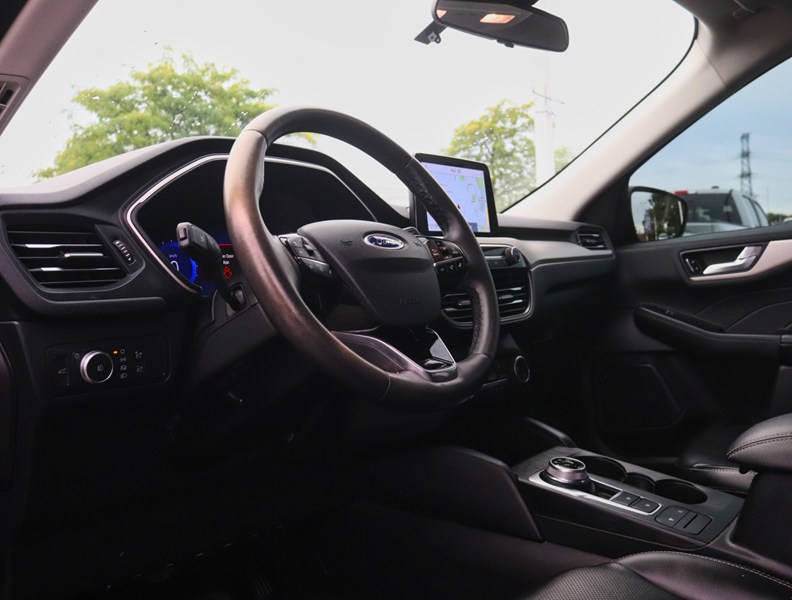 2022 Ford Escape SEL | AWD | 2.0L | ADPTV CRUISE | TECH PKG | TOW