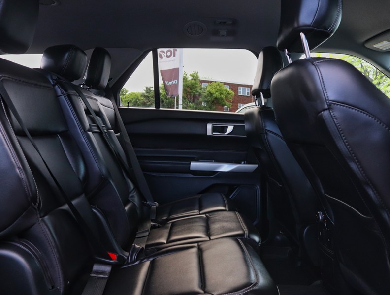 2022 Ford Explorer XLT | 4WD | 2.3L | NAV | ADPTV CRUISE | 7 PASS