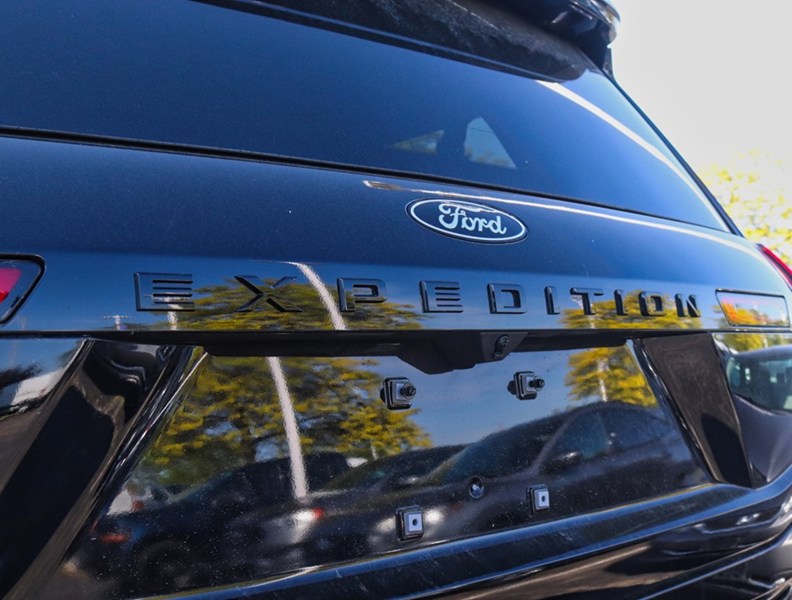 2026 Ford Expedition Max Platinum Max | 4X4 | STEALTH PKG | CONN PKG
