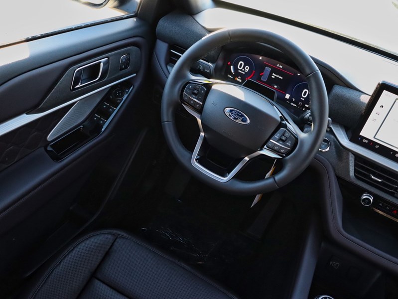 2026 Ford Explorer Platinum | 4WD | LUX LEATHER PKG | 21s