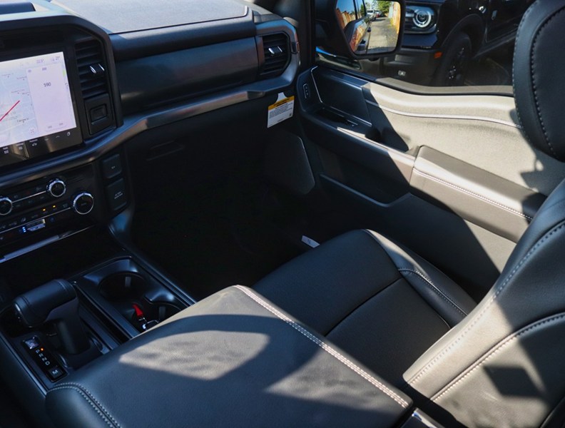 2026 Ford F-150 LARIAT | 4X4 | 3.5L | 501A | BLK PK | ROOF