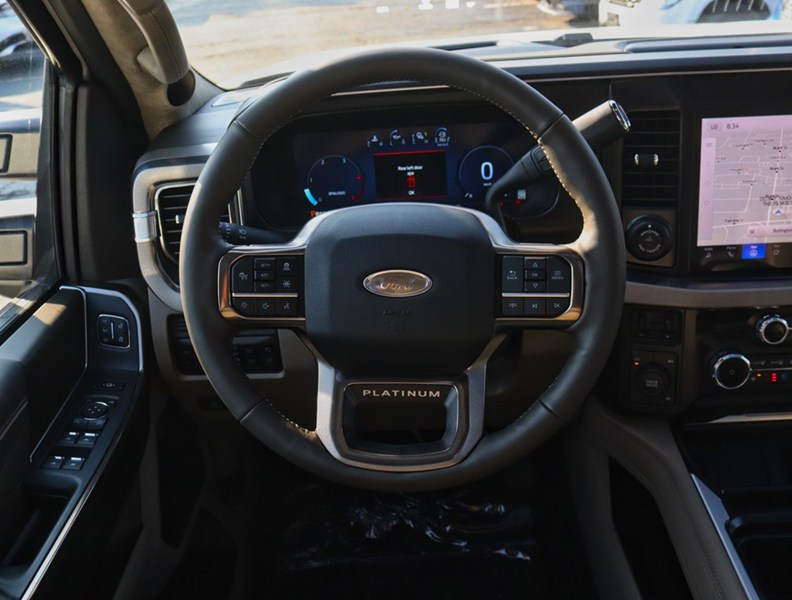 2026 Ford F-350 Platinum 4WD Crew Cab 8' Box