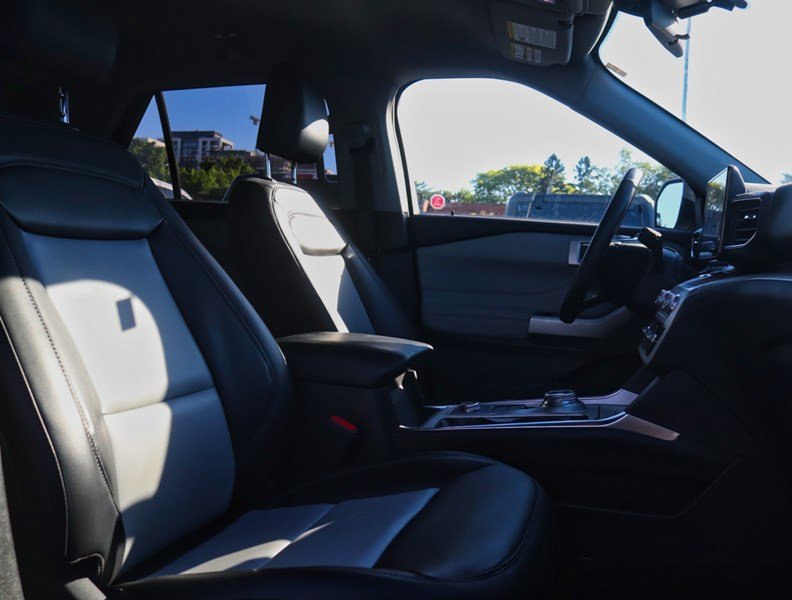 2023 Ford Explorer XLT | 4WD | SPORT PKG | ADPTV CRUISE | NAV | 20s