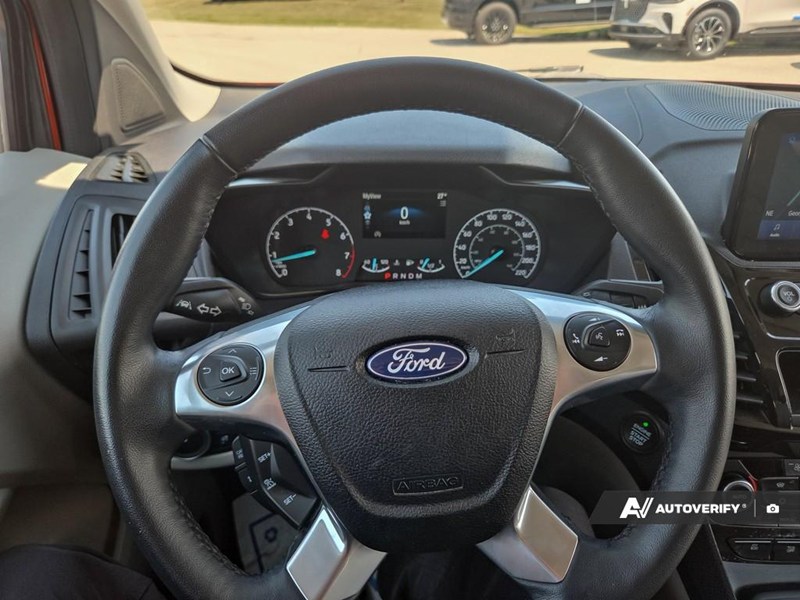 2022 Ford Transit Connect Wagon Titanium w/Dual Sliding Doors
