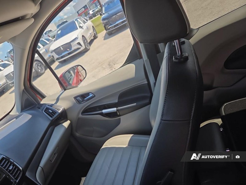 2022 Ford Transit Connect Wagon Titanium w/Dual Sliding Doors