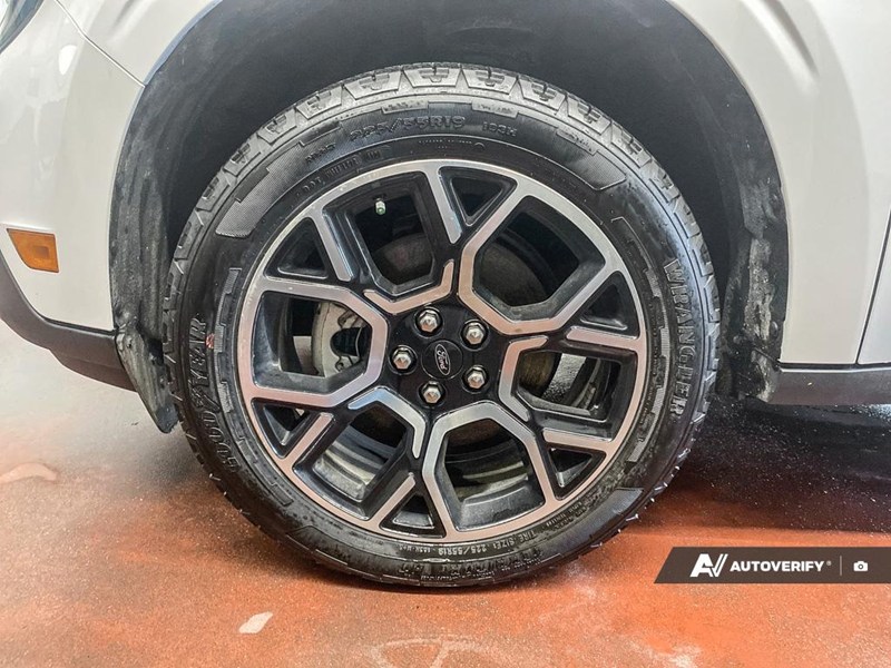 2025 Ford Maverick LARIAT AWD SuperCrew