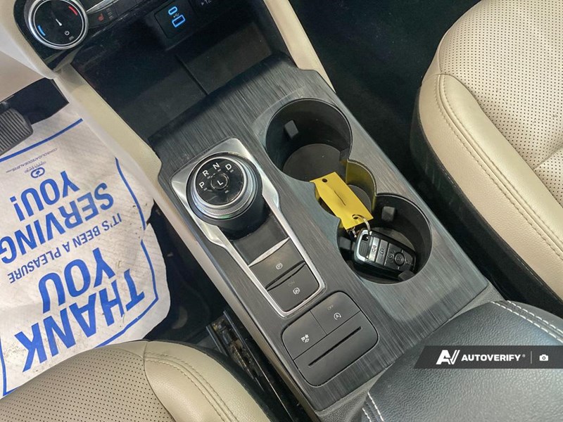 2022 Ford Escape SEL AWD