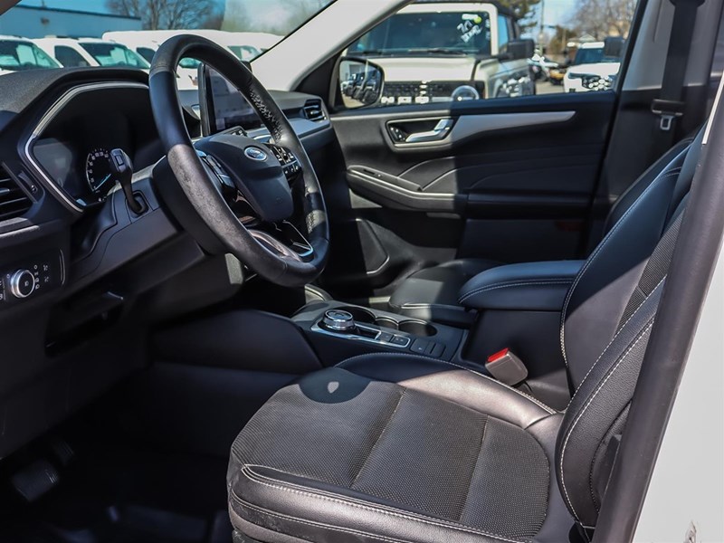 2022 Ford Escape SEL Hybrid AWD