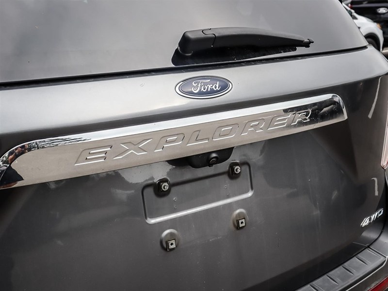 2022 Ford Explorer XLT 4WD
