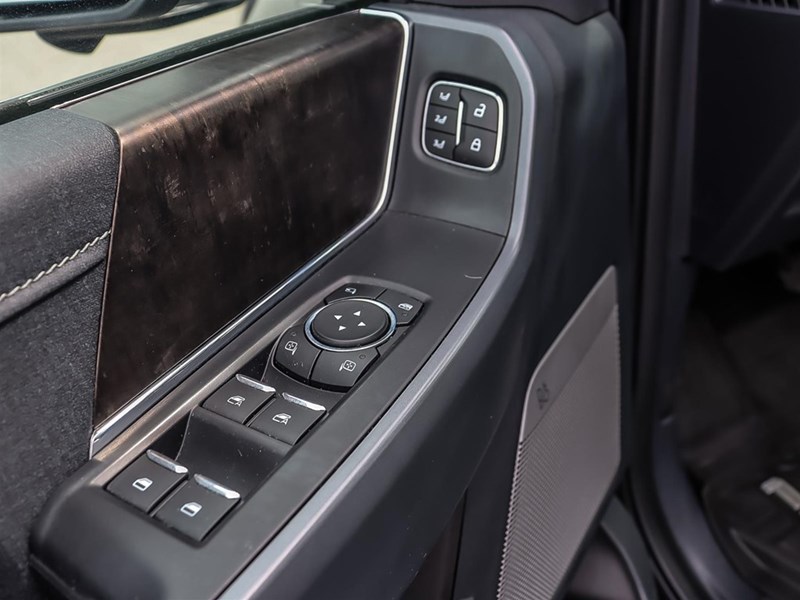 2022 Ford F-150 LARIAT 4WD SuperCrew 5.5' Box