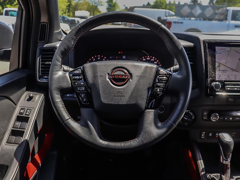 2023 Nissan Frontier Crew Cab PRO-4X Standard Bed 4x4