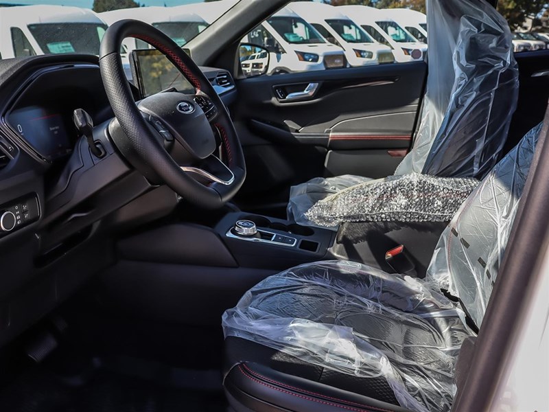 2025 Ford Escape ST-Line AWD
