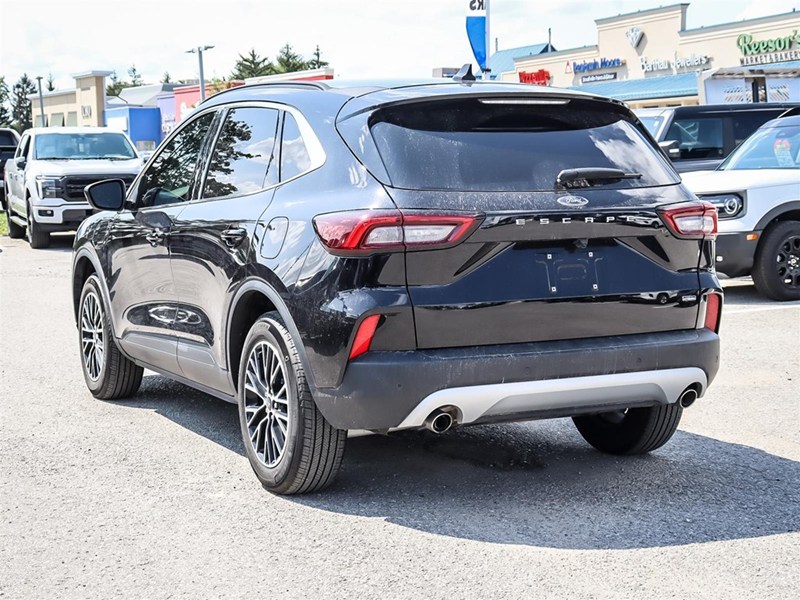 2026 Ford Escape PHEV FWD