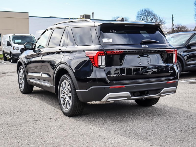 2026 Ford Explorer Platinum 4WD