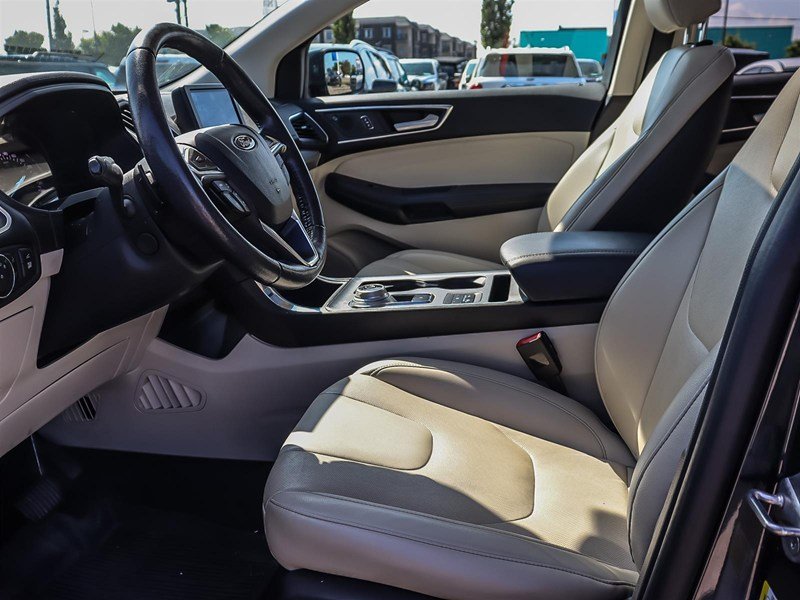 2022 Ford Edge Titanium AWD